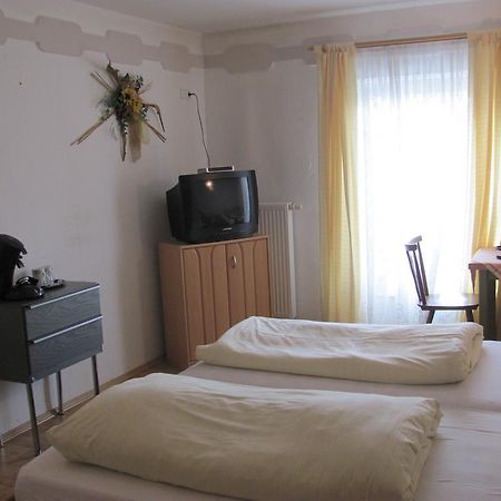 Hotel Negele Hohenfurch Kültér fotó