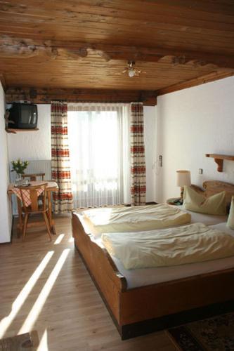 Hotel Negele Hohenfurch Kültér fotó